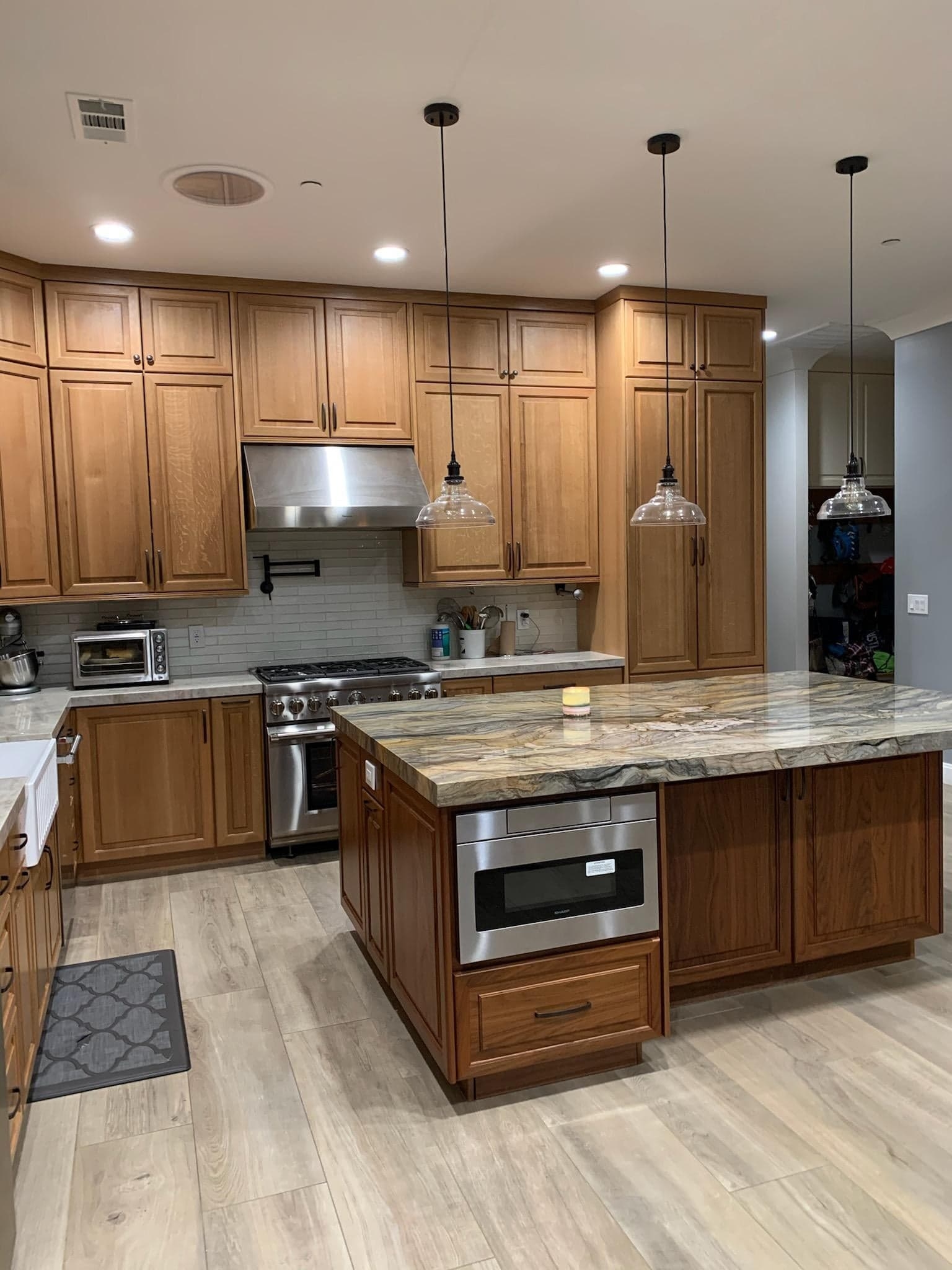 Kitchen - Frameless Cabinets